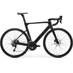Rower szosowy Merida Reacto 4000 w kolorze czarno/srebrnym 2026 -widok z boku