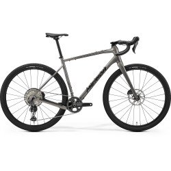 Rower gravelowy MERIDA SILEX 700 2026 w kolorze szarym  -widok z boku