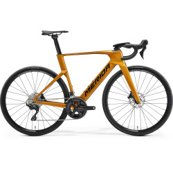 Rower szosowy Merida REACTO 4000-widok z boku.